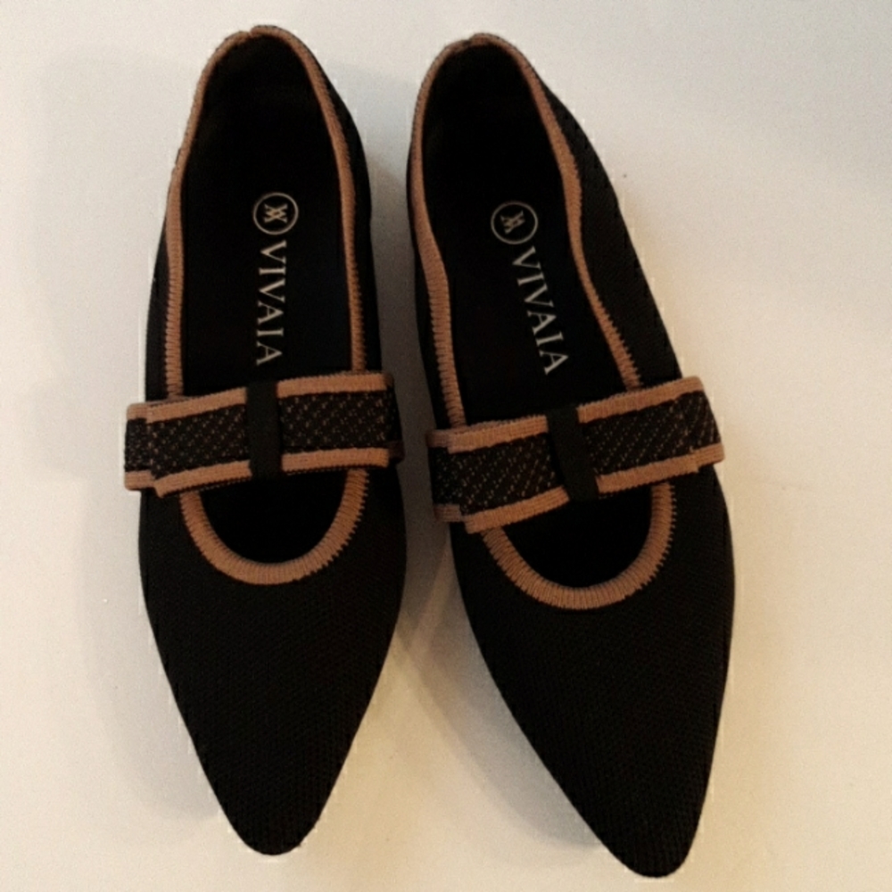 VIVAIA Comfort Pointed Toe Flats with Taupe and Black Bow